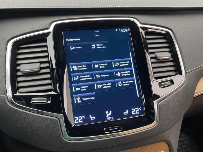 Volvo XC90 B5 AWD INSCRIPION AUT CZ