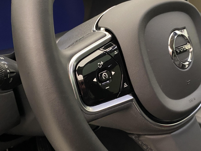 Volvo XC60 B5 AWD DARK ULTIMATE AUT CZ