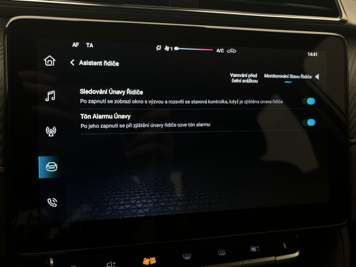 MG ZS 1.5 ESSENTIAL PLUS CZ