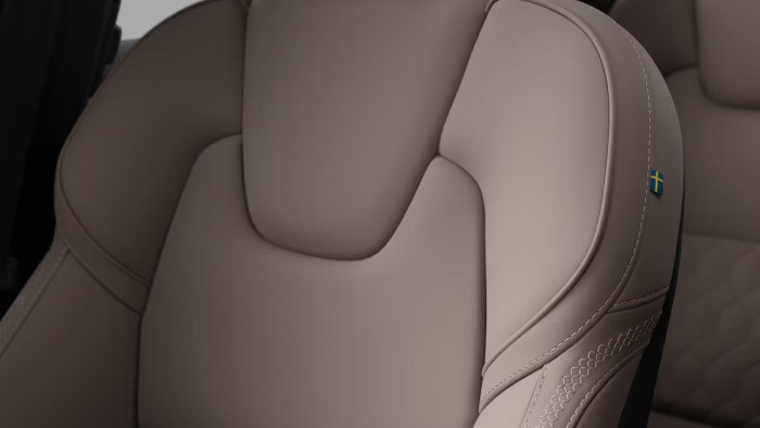 Volvo XC60 B5 AWD AUT DARK PLUS