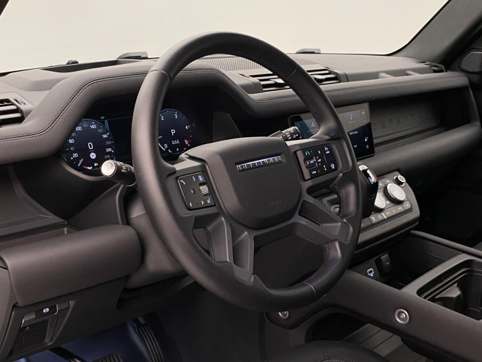 Land Rover Defender D300 SE AWD AUT CZ REZERVACE 3.0 d SE