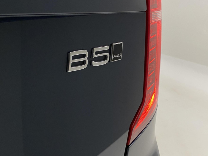 Volvo XC90 B5 AWD PLUS BRIGHT CZ 1.maj 7M