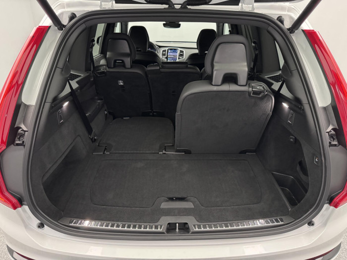 Volvo XC90 B5 AWD DARK PLUS CZ 7 míst
