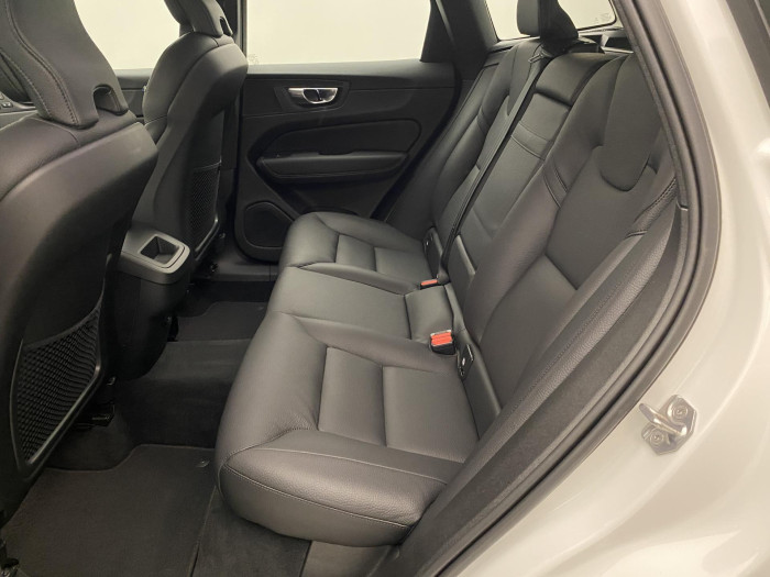 Volvo XC60 B5 AWD INSCRIPTION AUT