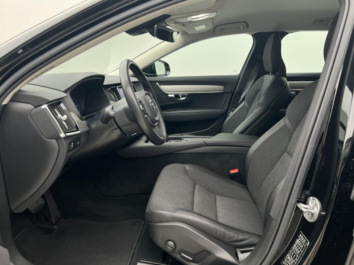 Volvo V90 B4 MOMENTUM AUT 2.0 Momentum