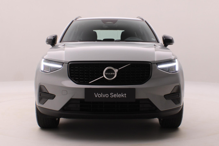 Volvo XC40 B3 DARK PLUS AUT CZ