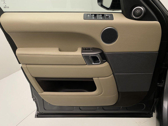 Land Rover Range Rover Sport 3.0 SDV6 AWD REZERVACE