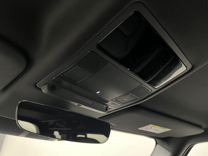 Land Rover Defender 110 D250 X-DYNAMIC SE AWD AUT 3.0 d Dynamic SE