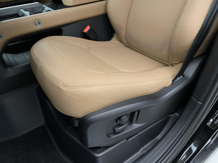 Land Rover Defender 110 D300 X-DYNAMIC HSE AWD AUT 3.0 d Dynamic