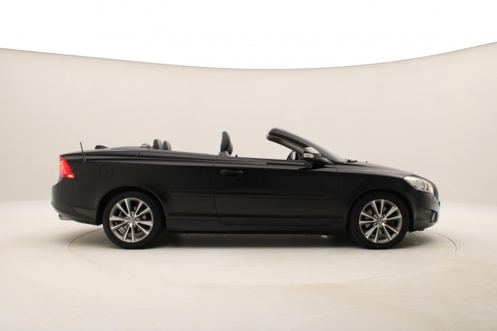 Volvo C70 D4 MOMENTUM AUT NAVIGACE 2.0 d Momentum