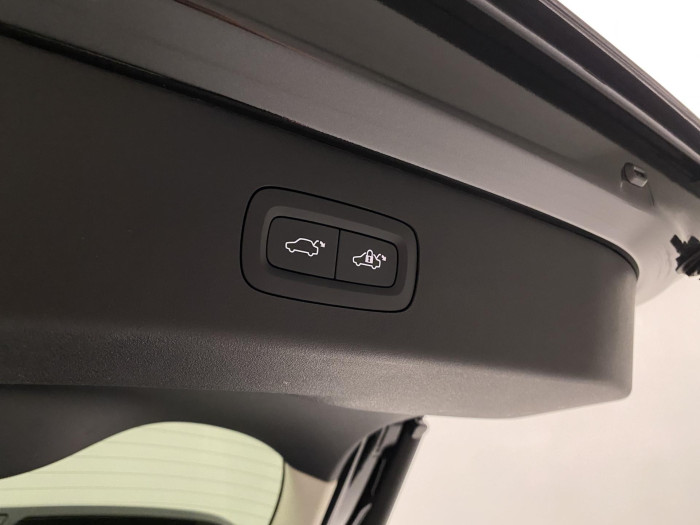 Lynk & Co 01 PHEV DCT AUT 1.maj