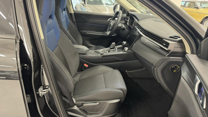 Lynk & Co 01 PHEV DCT AUT 1. maj.