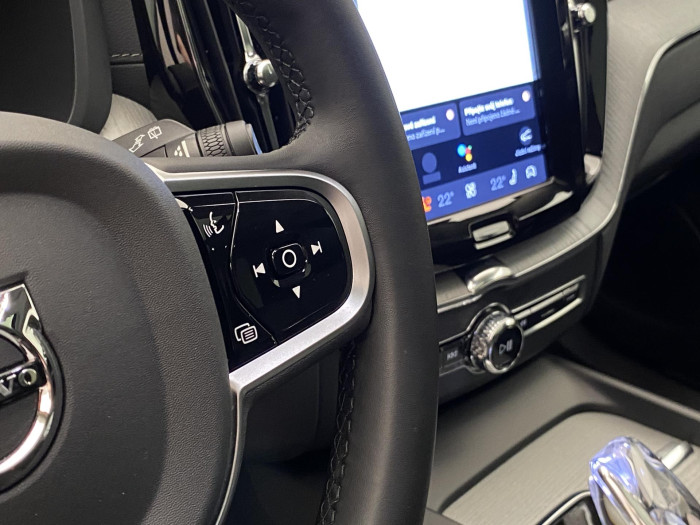 Volvo XC60 T8 AWD PLUG-IN DARK ULTRA CZ