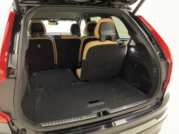 Volvo XC90 B5 AWD BRIGHT PLUS CZ 1.maj