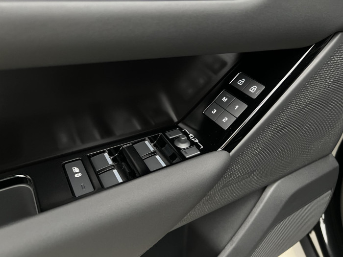 Land Rover Range Rover Velar D300 DYNAMIC SE AWD Aut 3.0 d Dynamic SE