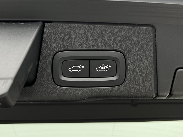 Volvo XC60 B4 MOMENTUM PRO AUT 1.maj. 2.0 Momentum