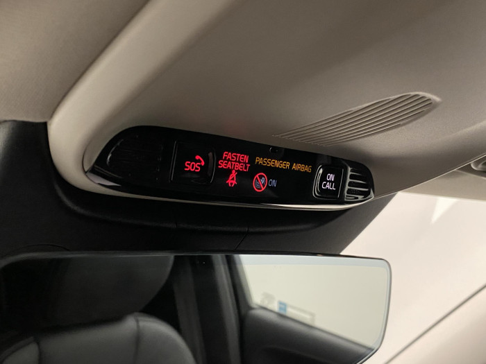 Volvo V90 CC B5 AWD MOMENTUM AUT CZ 2.0 CC CC Momentum