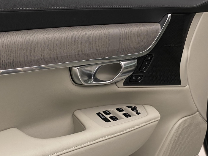 Volvo V90 T6 AWD Plug-in BRIGHT PLUS