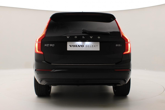 Volvo XC90 B5 AWD R-DESIGN AUT REZERVACE