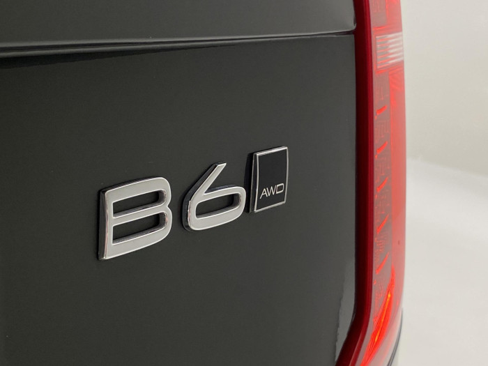 Volvo XC90 B6 AWD R-DESIGN AUT