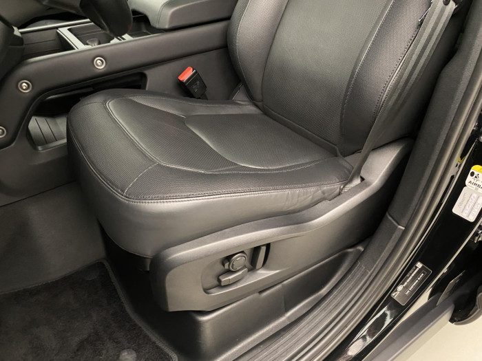 Land Rover Defender 110 P400 X-DYNAMIC HSE AWD CZ 3.0 Dynamic