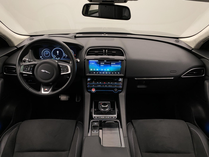 Jaguar F-Pace 30d S AWD AUT CZ REZERVACE 3.0 d