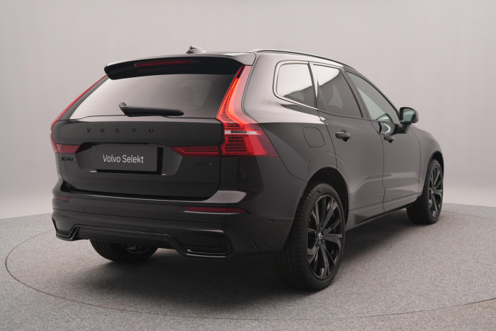 Volvo XC60 B5 AWD BLACK EDITION AUT 2.0 Edition