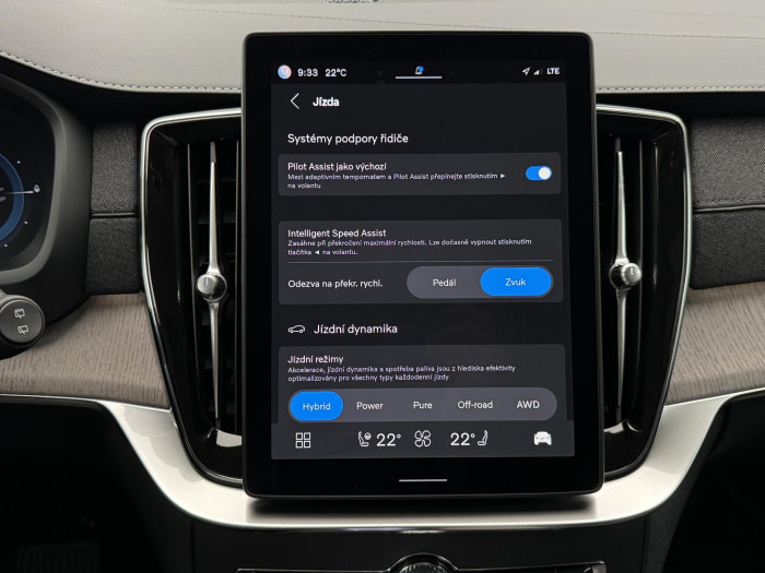 Volvo XC90 T8 AWD RECHARGE ULTIMATE CZ