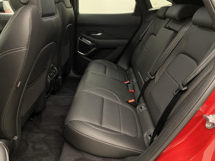 Jaguar E-Pace P250 R-DYNAMIC SE AWD AUT 2.0 Dynamic SE