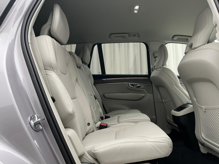 Volvo XC90 B5 AWD DARK PLUS AUT