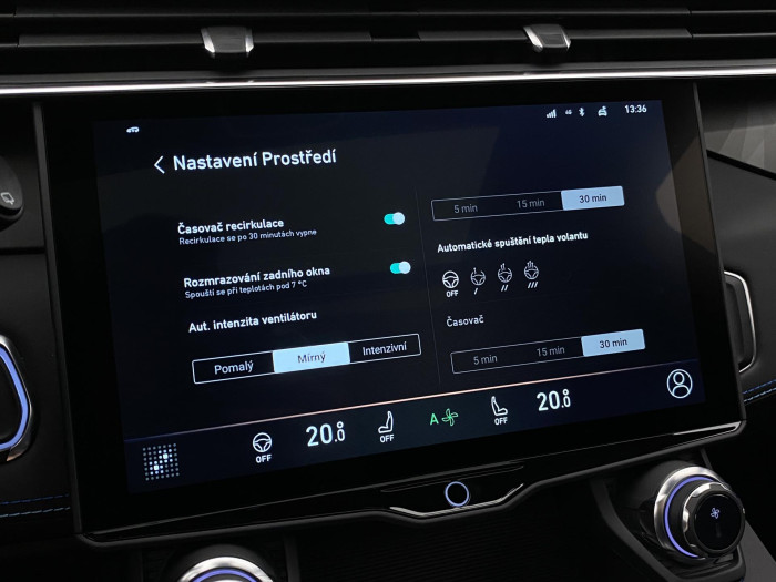 Lynk & Co 01 PHEV DCT AUT 1.maj