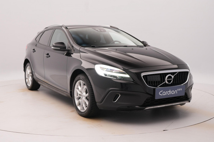 Volvo V40 CC D3 MOMENTUM REZERVACE 2.0 d CC CC Momentum