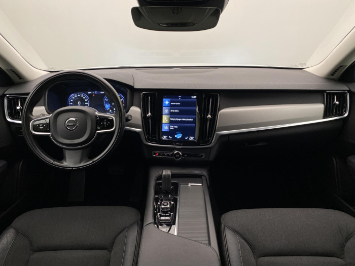Volvo V90 B4 MOMENTUM AUT CZ 2.0 Momentum