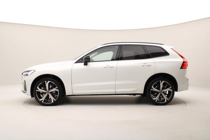 Volvo XC60 B4 AWD DARK ULTIMATE CZ 1.maj