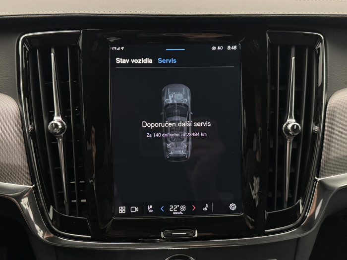 Volvo V90 T8 AWD RECHARGE REZERVACE