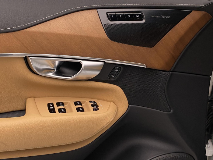 Volvo XC90 D5 AWD INSCRIPTION CZ 7míst 2.0 d
