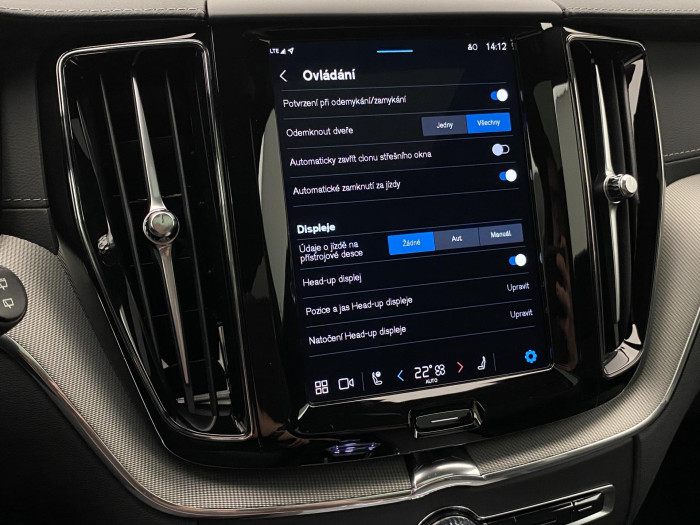 Volvo XC60 B5 AWD R-DESIGN AUT