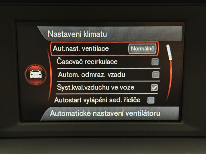 Volvo V70 D4 MOMENTUM CZ 1.maj 2.0 d Momentum