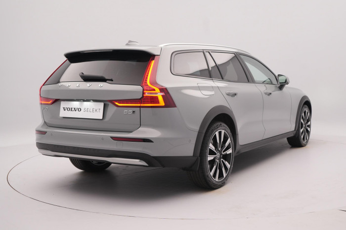 Volvo V60 CC B5 AWD PLUS AUT 1.maj