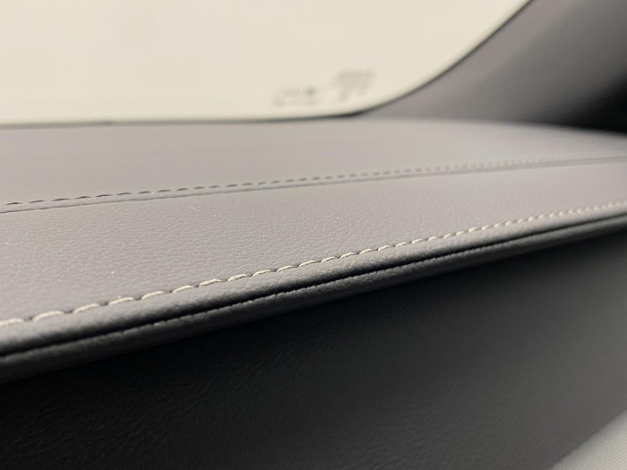 Volvo V90 T8 AWD RECHARGE REZERVACE