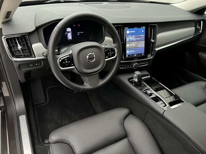 Volvo V90 T6 AWD RECHARGE PLUS DARK AUT