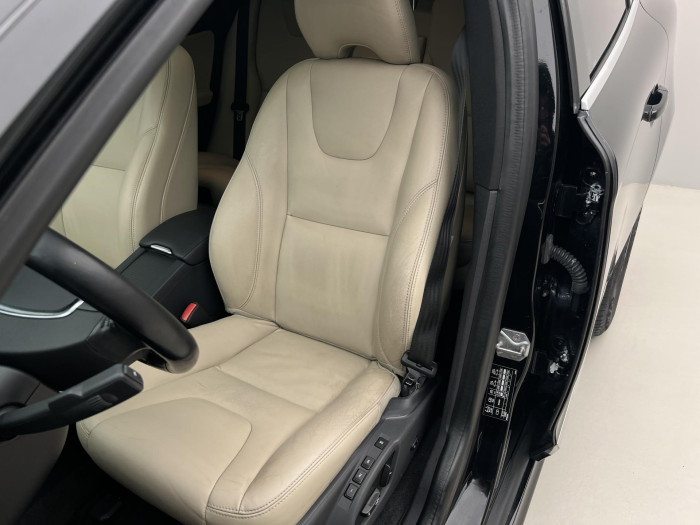 Volvo XC60 D4 AWD SUMMUM AUT 2.4 d Summum