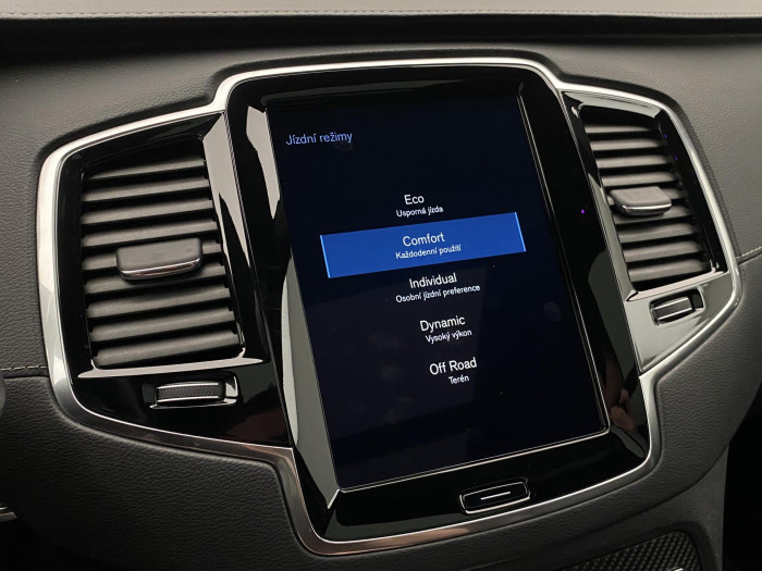 Volvo XC90 B5 AWD AUT R-DESIGN 7míst