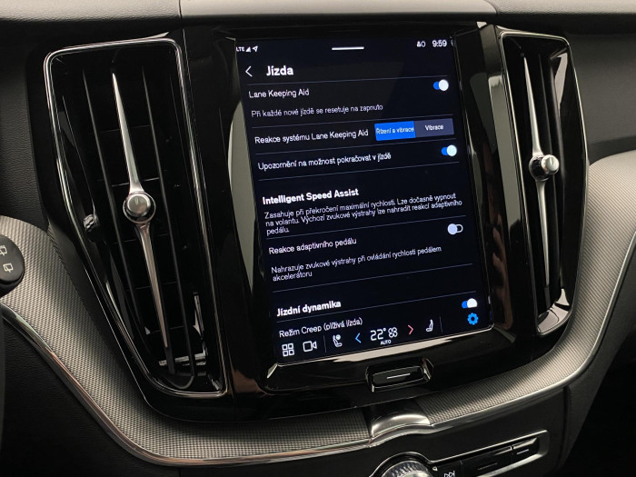 Volvo XC60 T8 AWD DARK PLUS RECHARGE AUT