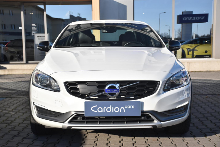 Volvo S60 CC D4 AWD SUMMUM REZERVACE 2.4 d CC CC Summum