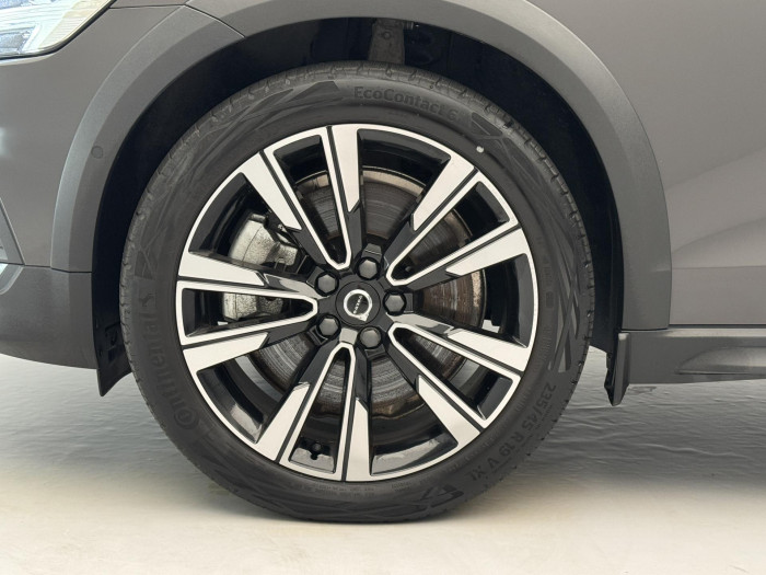 Volvo V60 CC B5 AWD PLUS BRIGHT 1.maj