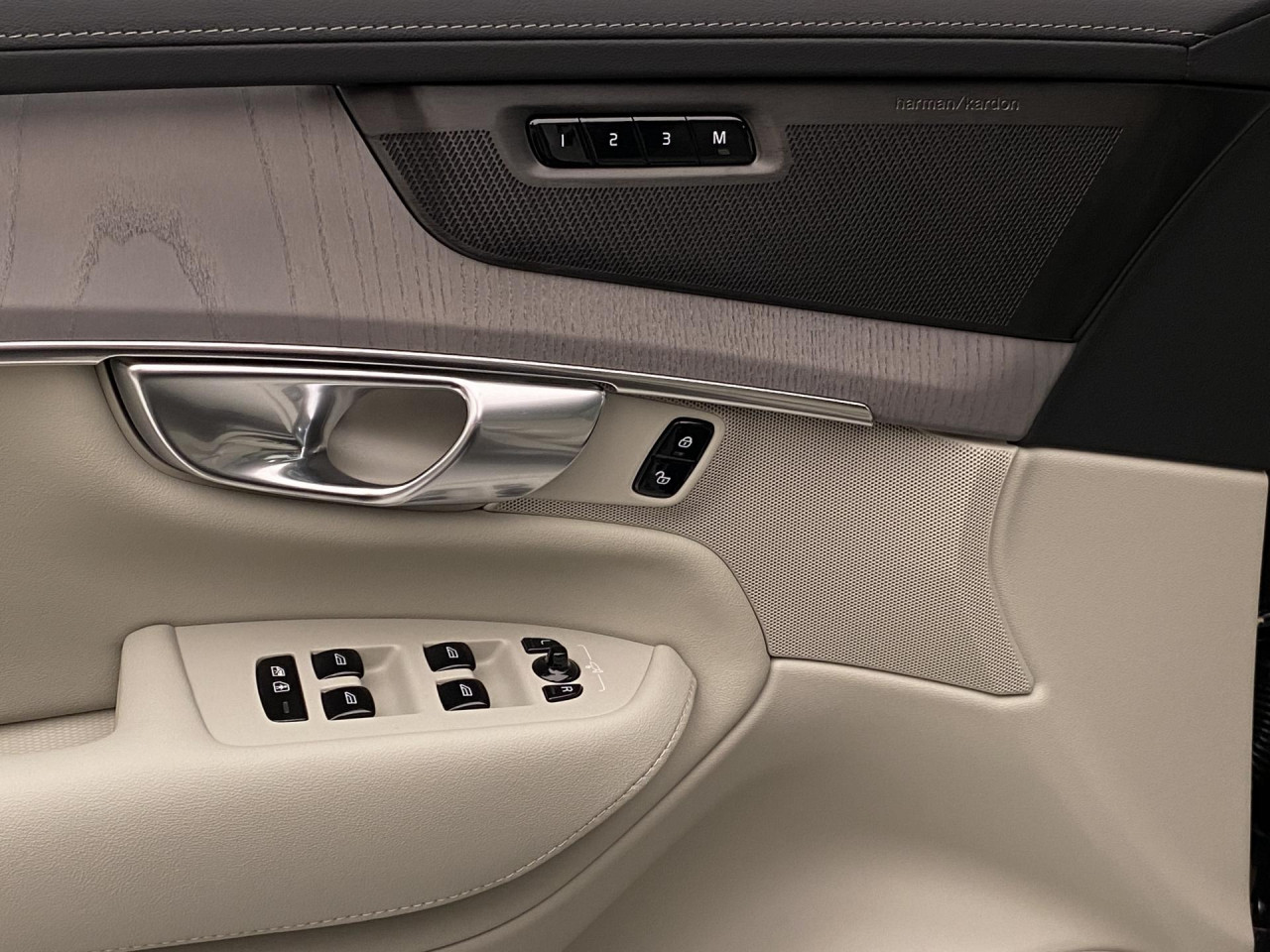 Volvo XC90 T8 AWD RECHARGE BRIGHT PLUS 7m