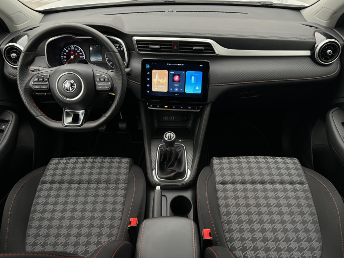 MG ZS 1.5 ESSENTIAL PLUS CZ 1.maj.