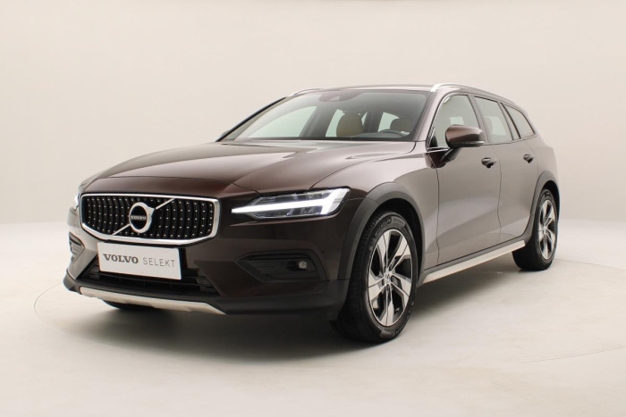 Volvo V60 CC D4 AWD PRO AUT REZERVACE 2.0 d CC CC