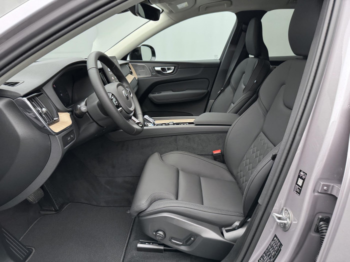 Volvo XC60 T6 AWD AUT DARK PLUS